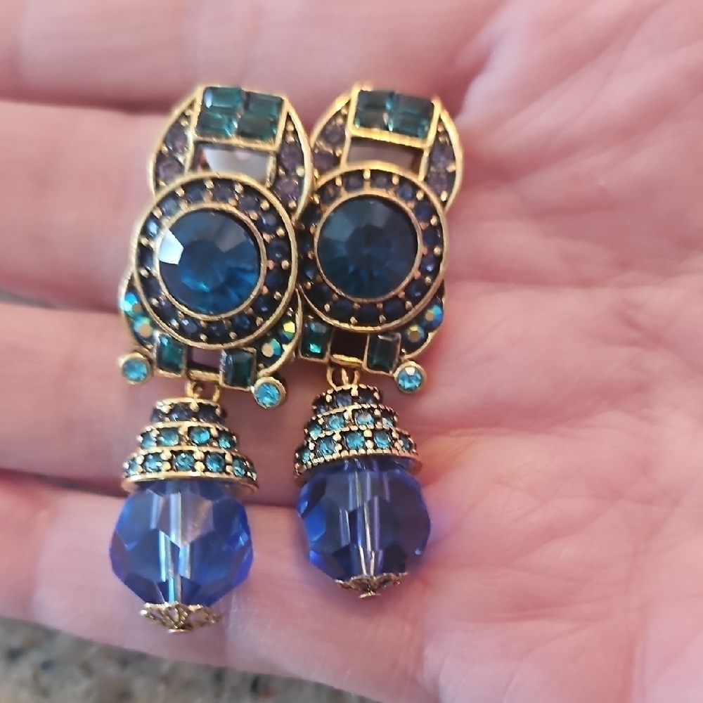 Elegant Blue and Green Drop Earrings - Picture 5 of 7